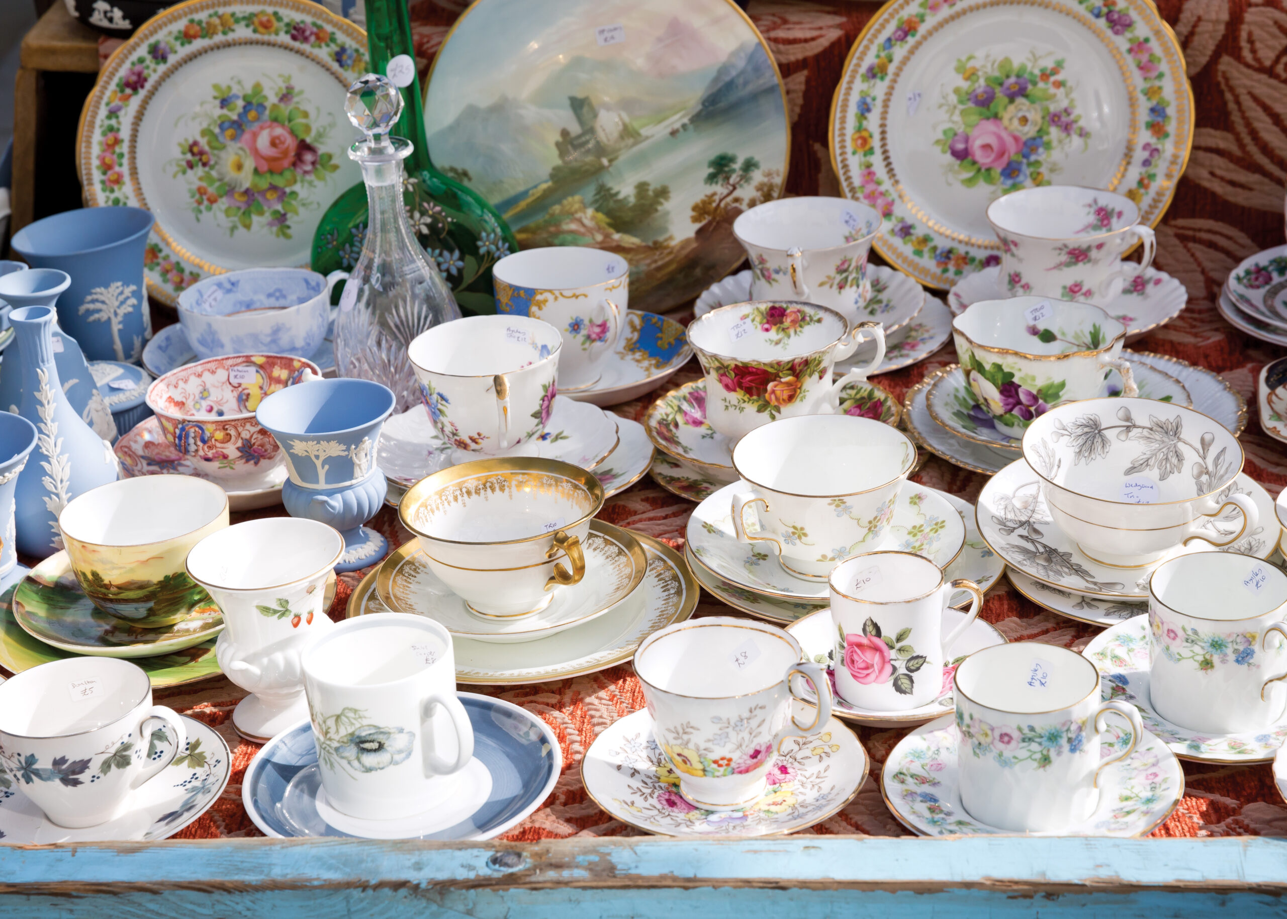 Teacups and saucers at Portobello Road Market