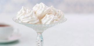 Orange Meringues