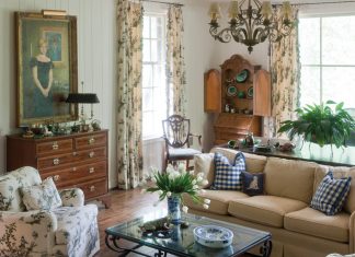 Homeowner Amy Ager clearly shares with her family of serious antiques enthusiasts.