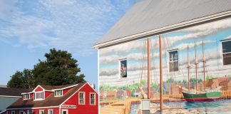 Tucked at the water's edge, St. Andrews by-the-Sea is a centuries-old village nestled on the banks of a bay full of charm.