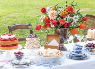 Delicacies filled with fresh fruits seem the epitome of the summer season. Our mouthwatering treats are a welcomed addition to the menu of any gathering.