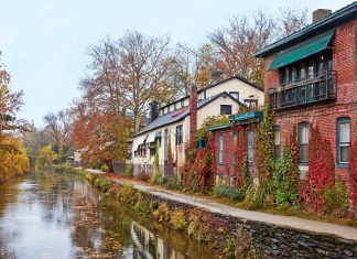 Antiquing along the Delaware River