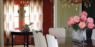 The Familiar Warmth of an Old Kentucky Home