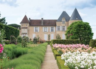 The French Issue: Preview May/June 2017