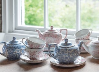 Preview the Tea Pleasures 2018 Issue