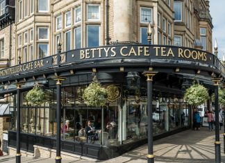 Bettys Café Tea Room Blackberry and Lemon Torte