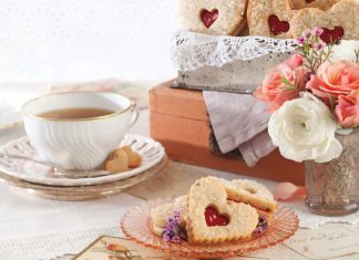 Honey-Lavender Shortbread with Strawberry Preserves