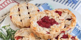 Little Strawberry Pies