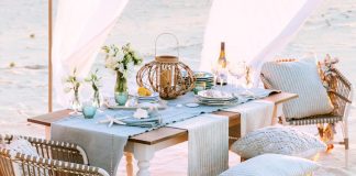 A Fête by the Shore