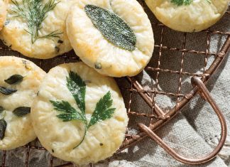 Herbed Cheese Wafers - Victoria