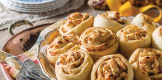 Caramelized Onion, Gryuère, and Poppy Seed Rolls - Victoria
