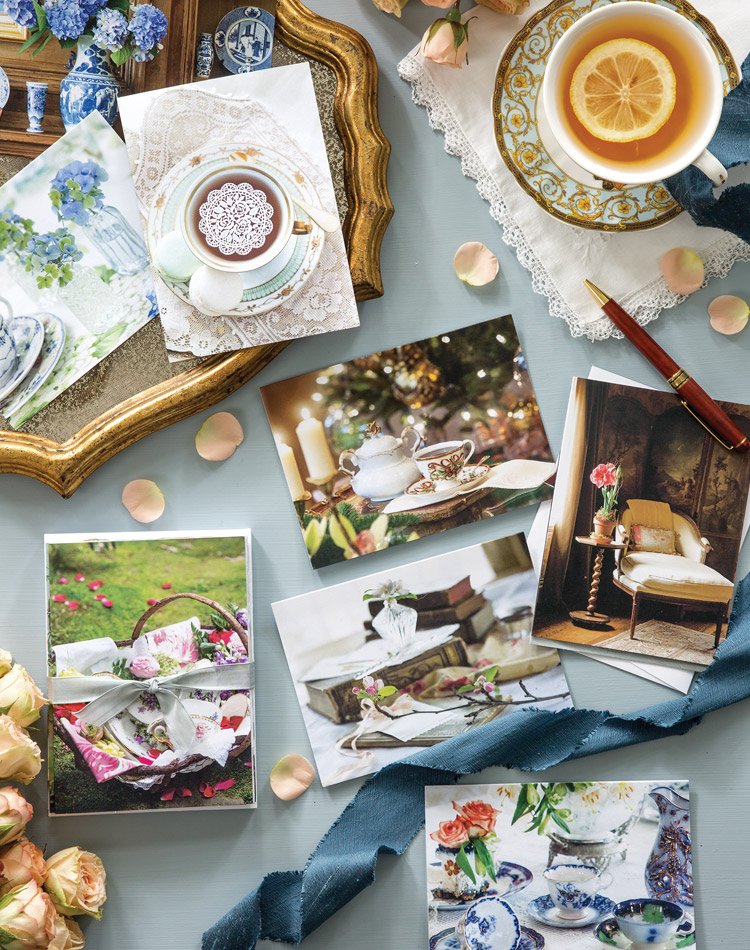 Discover Our Exclusive Holiday Gifts