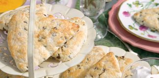 Almond–Chocolate Chip Scones