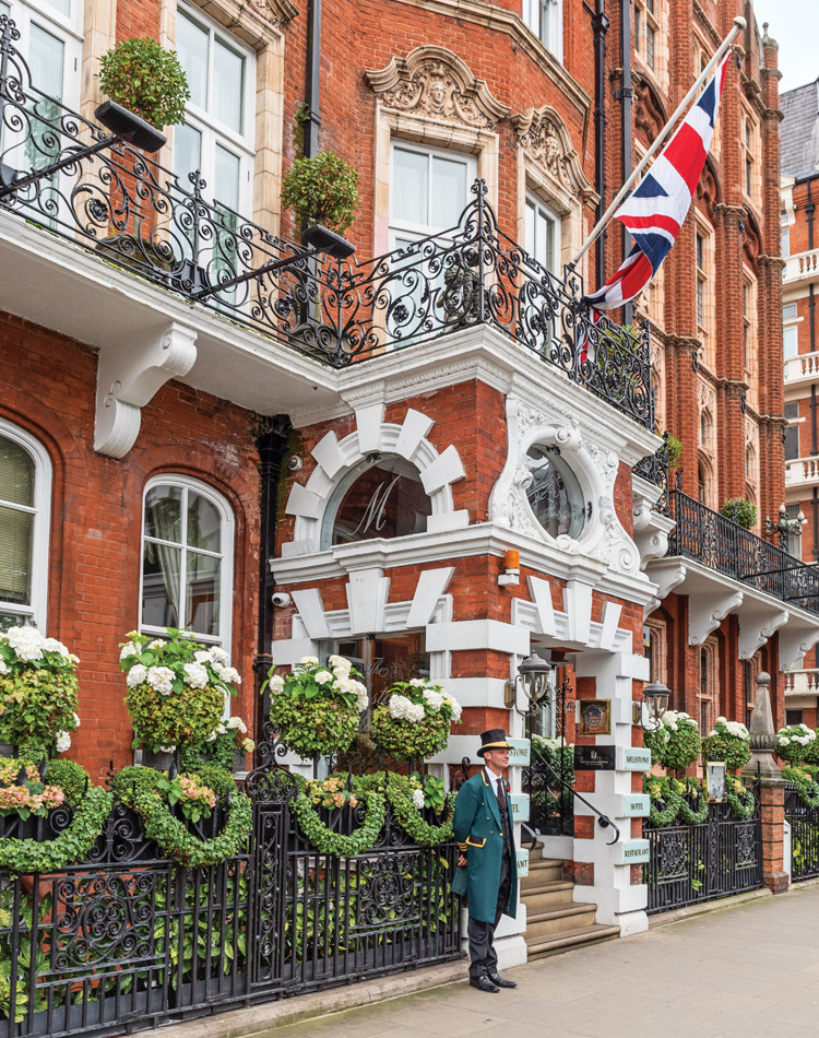 A Manor of Hospitality