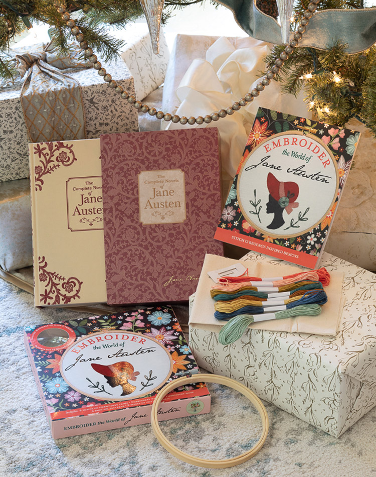 A Victoria Holiday Gift Guide for 2020