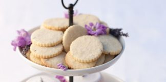 Lavender Crème Fraîche Cupcakes