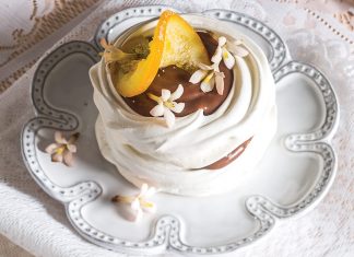 Orange Blossom Caramel Mini Pavlovas