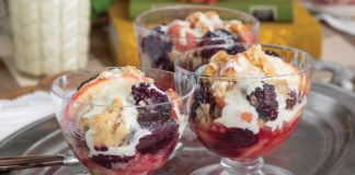 Apple and Blackberry Crisp