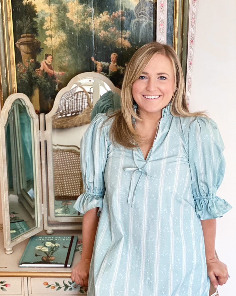 Jenny Bohannon joins Victoria as our 2023 Artist-in-Residence.