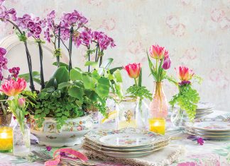 Dress the table for spring brunch in brilliant bouquets and petal-strewn china to greet the morning with a seasonal celebration.