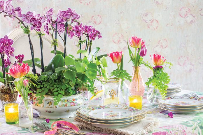 Dress the table for spring brunch in brilliant bouquets and petal-strewn china to greet the morning with a seasonal celebration.