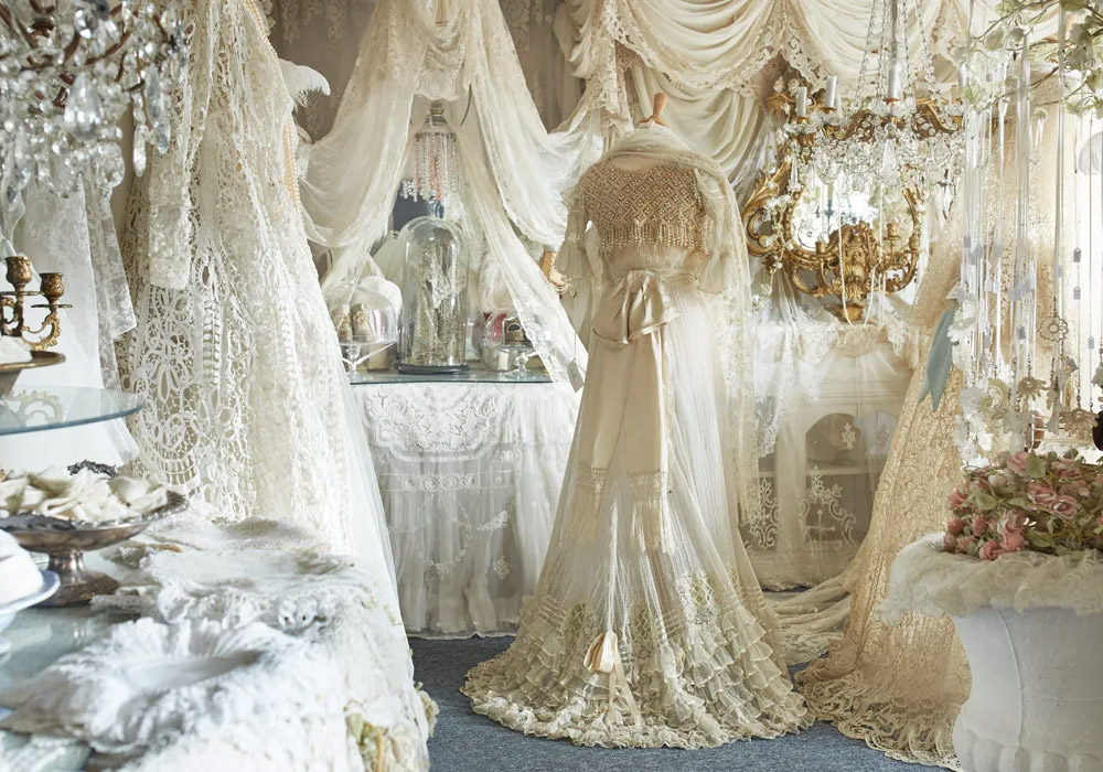 Ethereal antique Irish lace adorning a mannequin in nuptial day finery. 