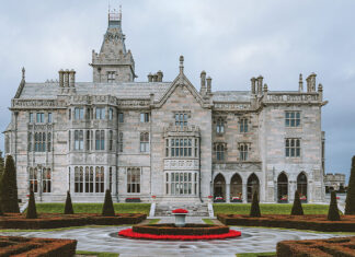 Surrounded by pristine formal gardens, Adare Manor, a Gothic Revival gem, abounds with stately appeal. From medieval fortresses to grandiose gothic gems, Ireland’s regal castles captivate the imagination and beckon travelers to roam their hallowed halls.