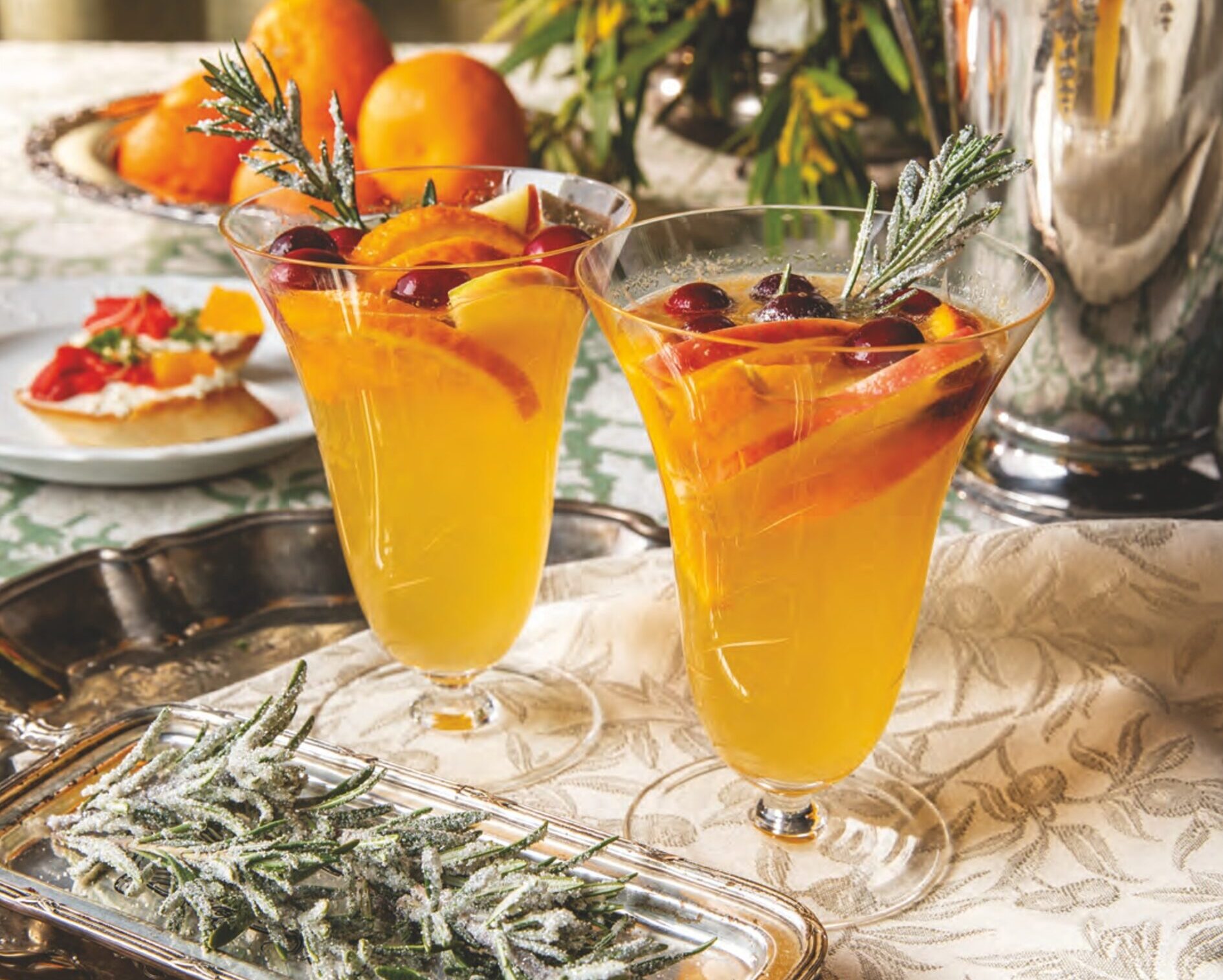 Tangerine Sangria Blanco in glasses.