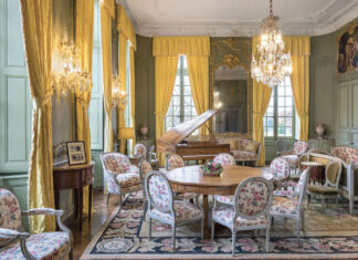 Let Victoria’s May/June issue whisk you to the heart of France, where doors to some of the region’s most glorious estates have been thrown open, offering a glimpse into centuries of opulent splendor.