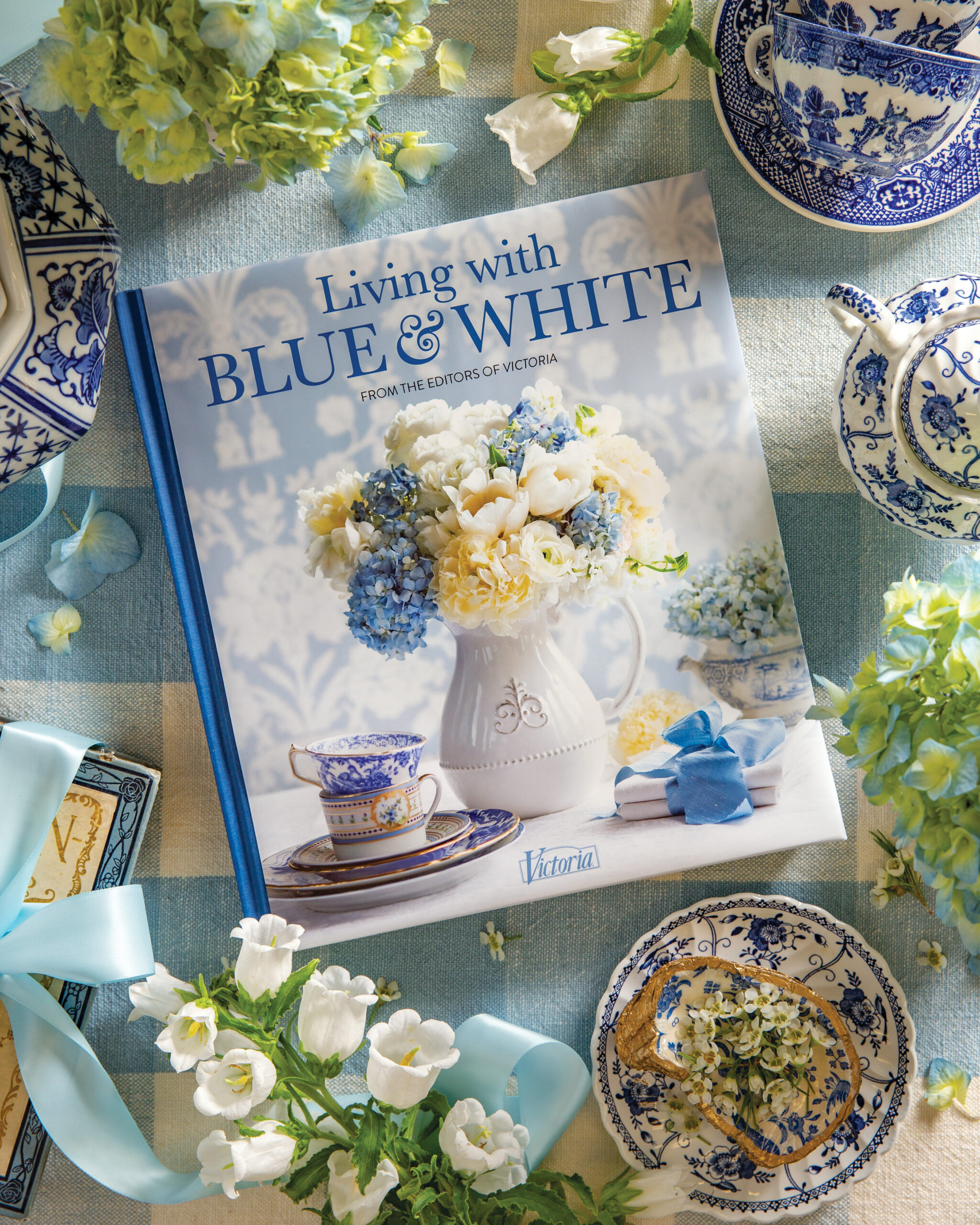 Living with Blue and White book