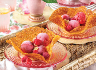 Raspberry sorbet with Florentine baskets