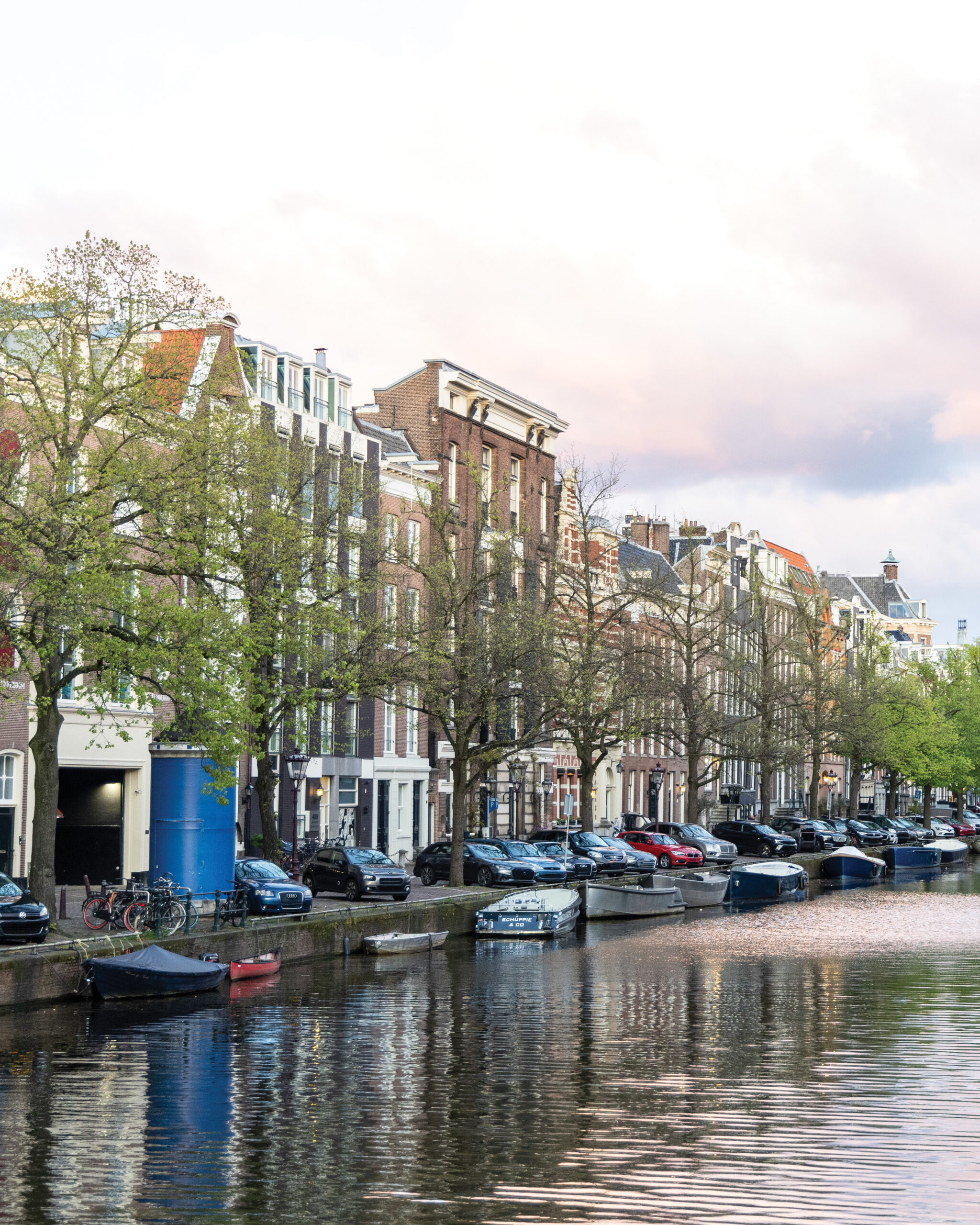 Street along the water in Amsterdam